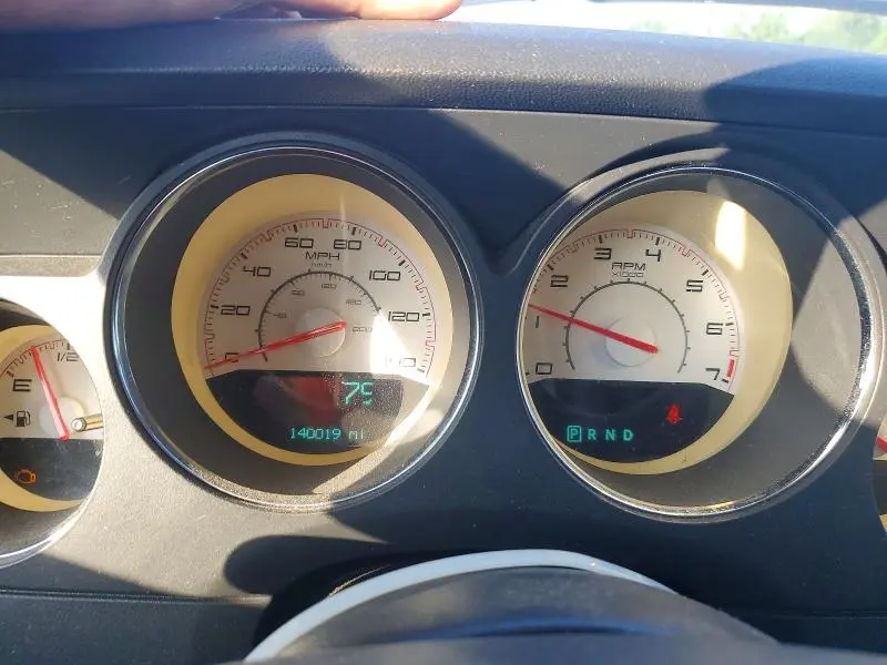 2013 DODGE CHALLENGER SXT  