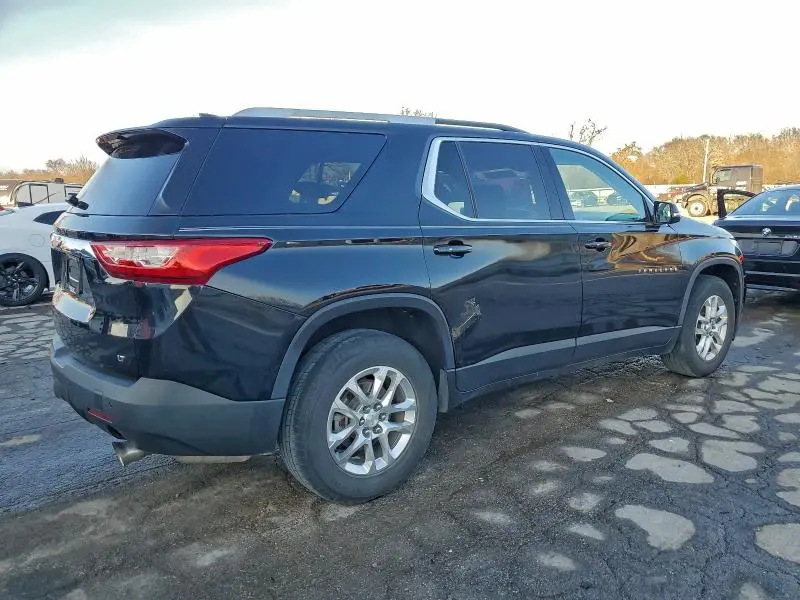 2018 CHEVROLET TRAVERSE LT  