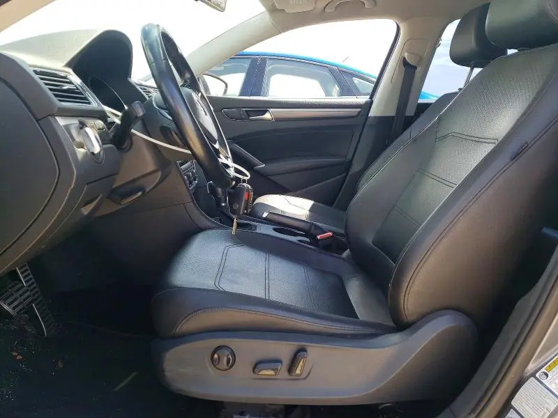 2017 VOLKSWAGEN PASSAT R-LINE  