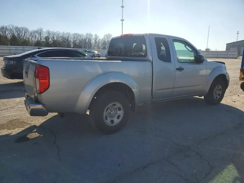 2011 NISSAN FRONTIER S  