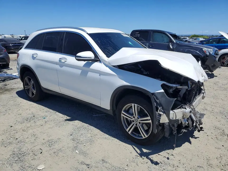 2021 MERCEDES-BENZ GLC 300 4MATIC  
