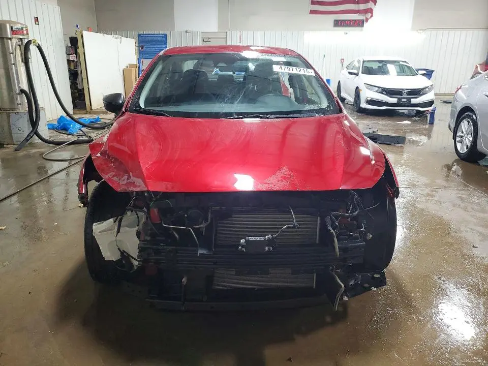 2020 NISSAN VERSA SR  