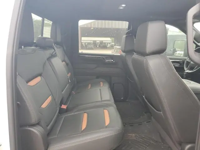 2024 GMC SIERRA K2500 AT4  
