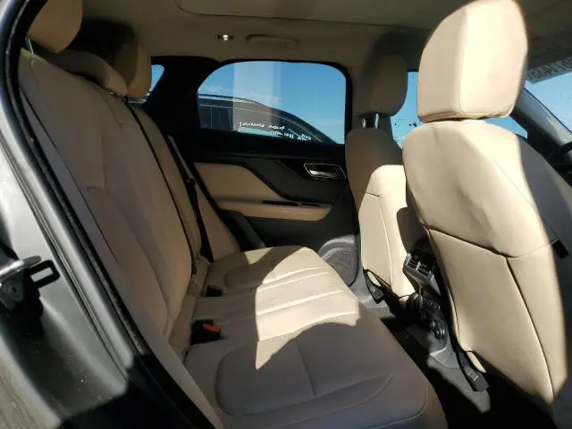 2017 JAGUAR F-PACE PREMIUM  