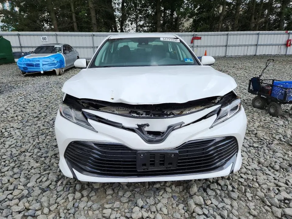 2020 TOYOTA CAMRY LE  