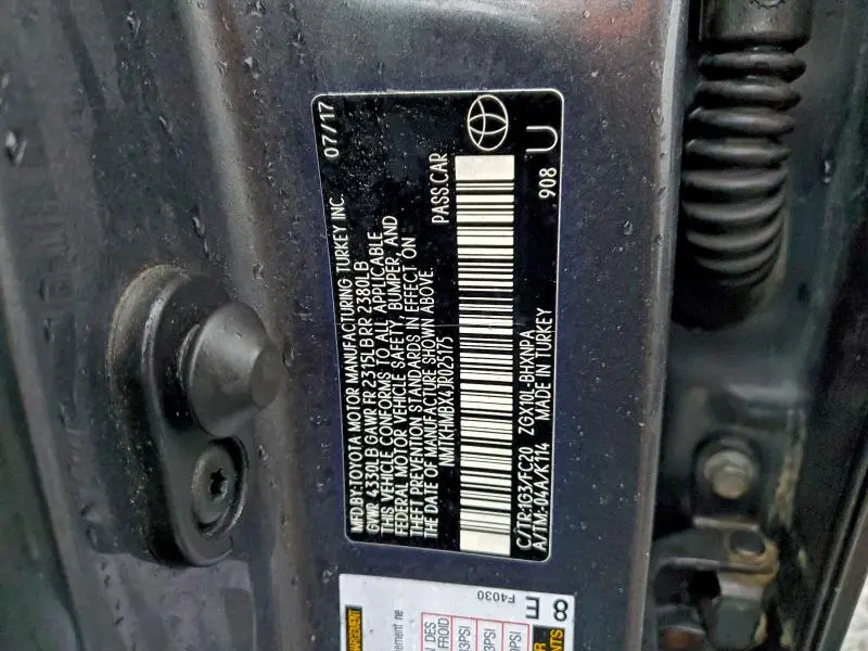 2018 TOYOTA C-HR XLE  