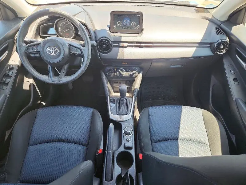 2019 TOYOTA YARIS L  