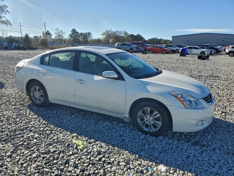 2010 NISSAN ALTIMA BASE  