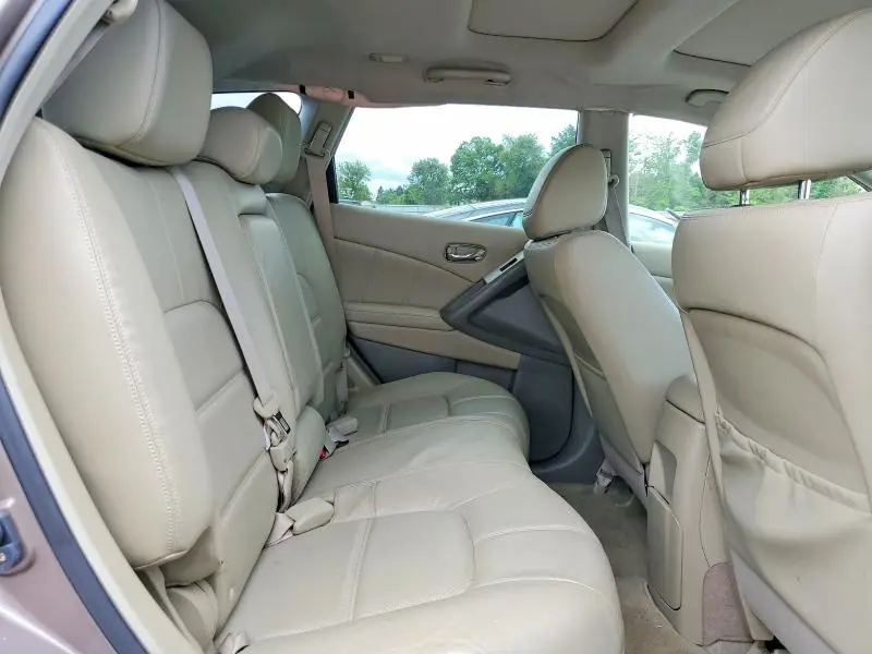 2012 NISSAN MURANO S  