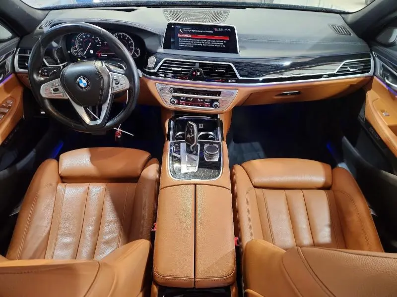 2018 BMW 750 XI  
