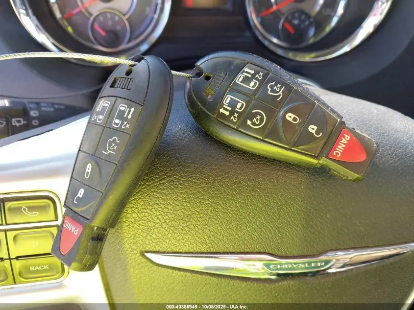 2012 CHRYSLER TOWN & COUNTRY TOURING-L