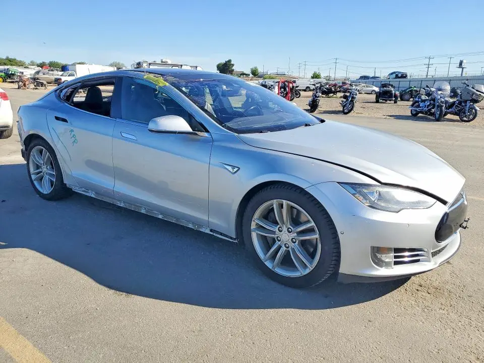 2016 TESLA MODEL S   