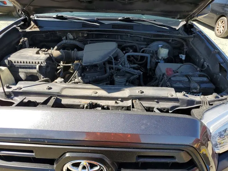 2017 TOYOTA TACOMA SR  