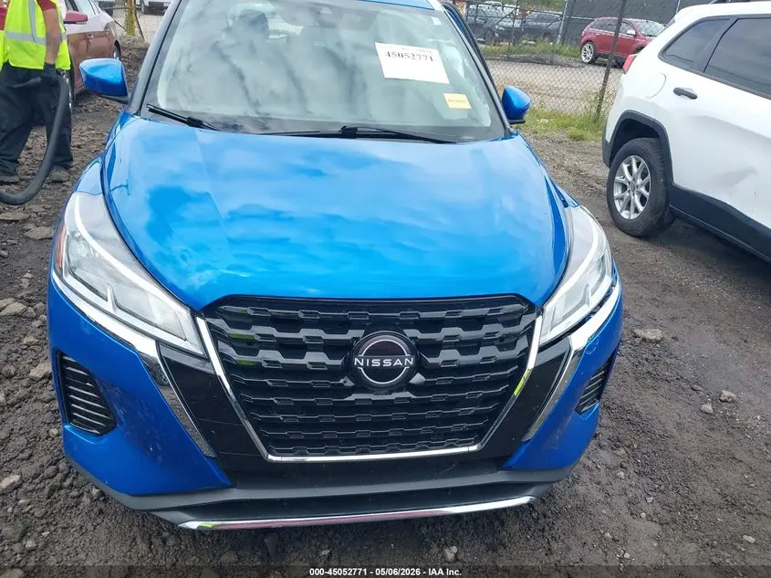 2023 NISSAN KICKS SV XTRONIC CVT