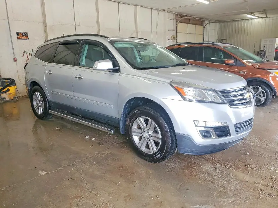 2017 CHEVROLET TRAVERSE LT  