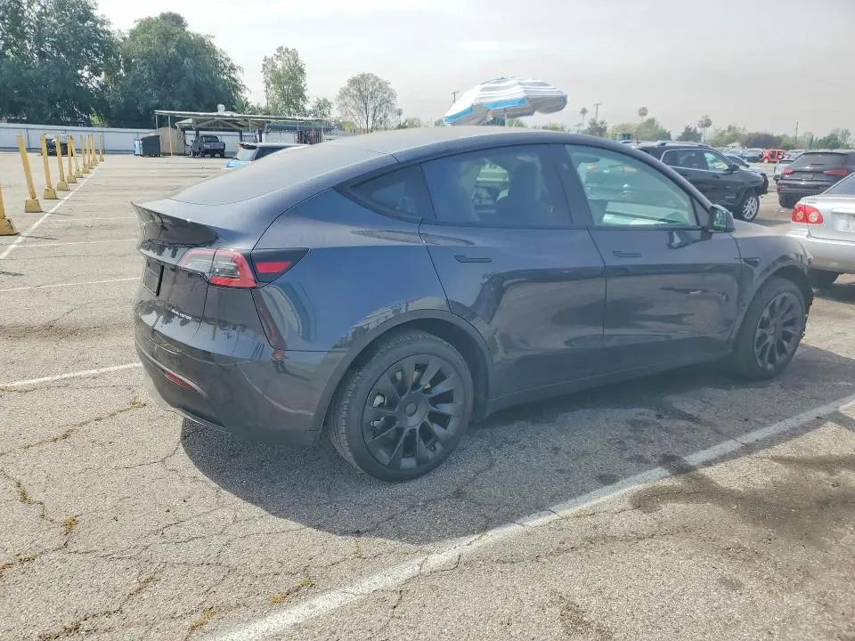 2024 TESLA MODEL Y   