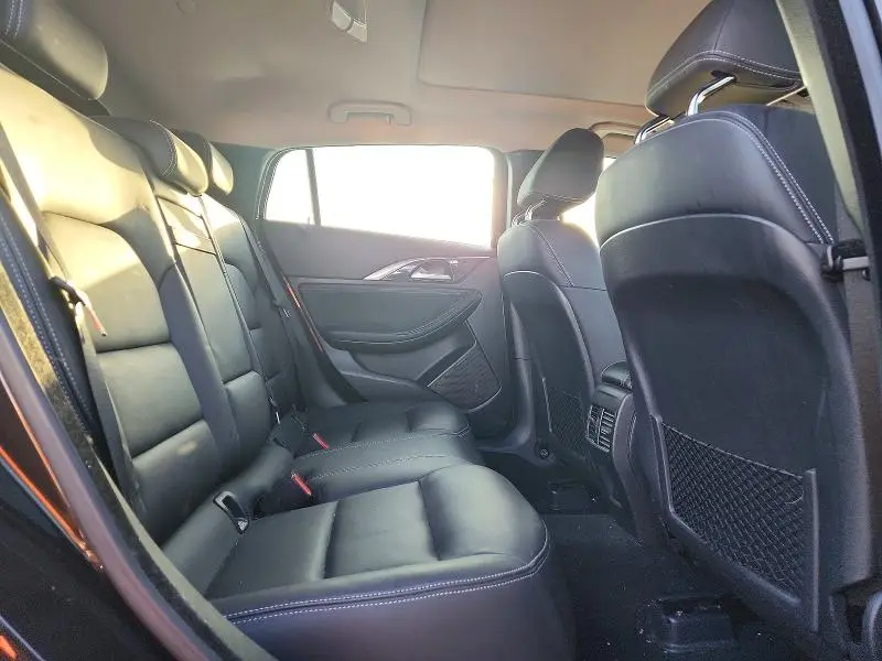 2018 INFINITI QX30 ESSENTIAL  