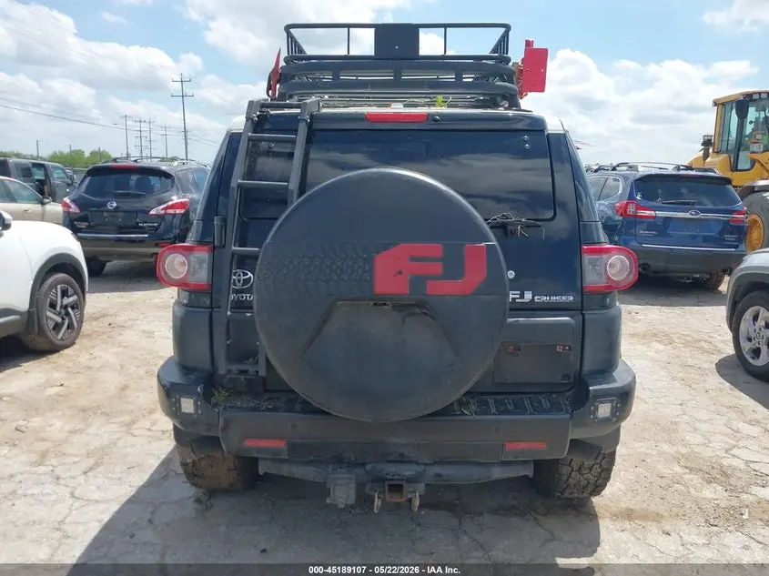 2013 TOYOTA FJ CRUISER  