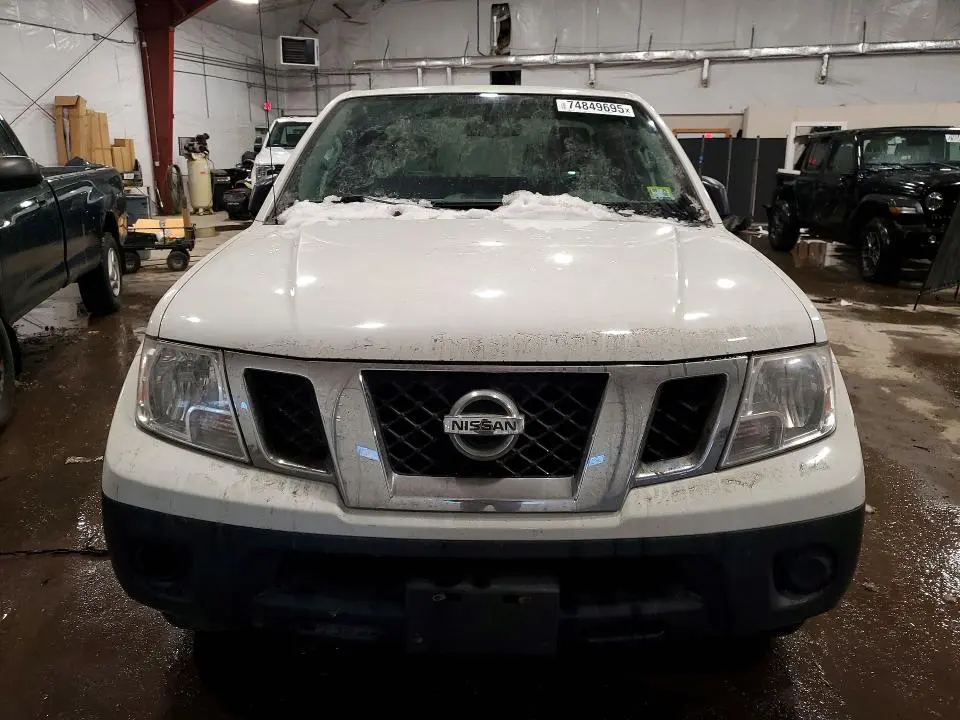 2017 NISSAN FRONTIER S  