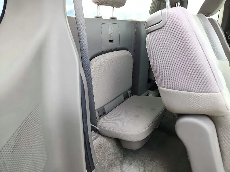 2013 NISSAN FRONTIER S  