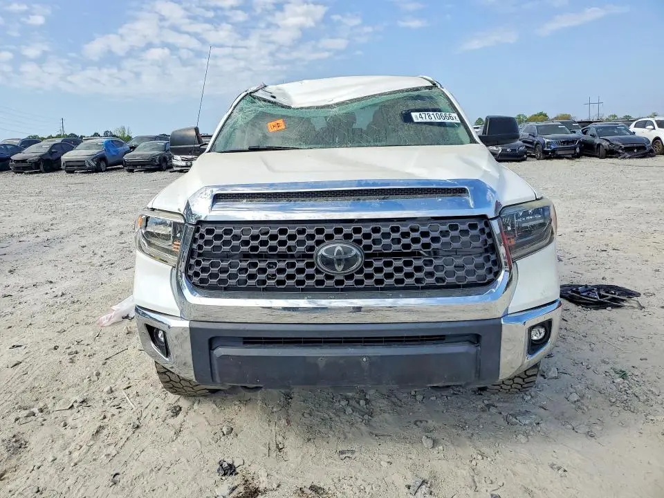 2018 TOYOTA TUNDRA SR5  