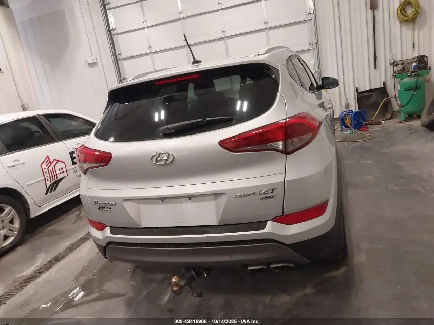 2016 HYUNDAI TUCSON SPORT