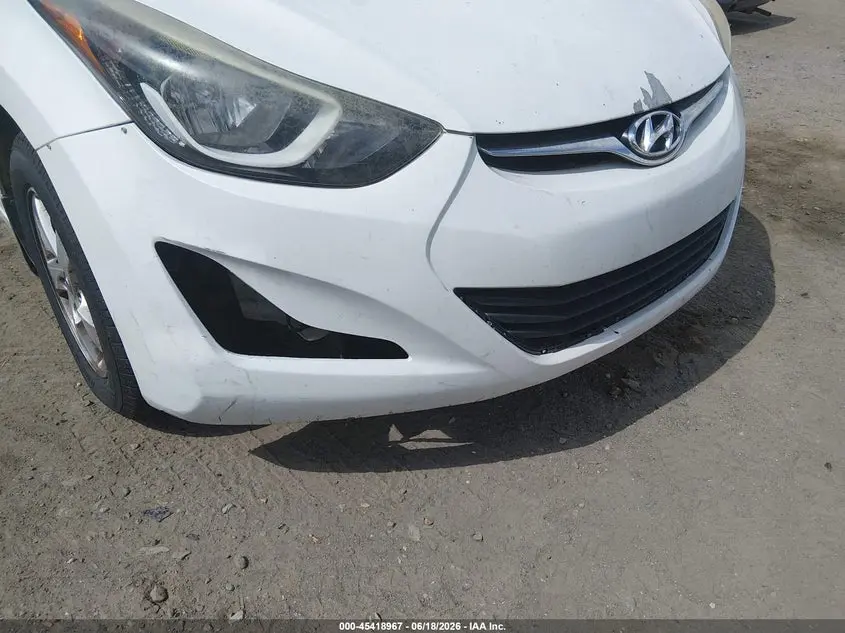 2015 HYUNDAI ELANTRA SE