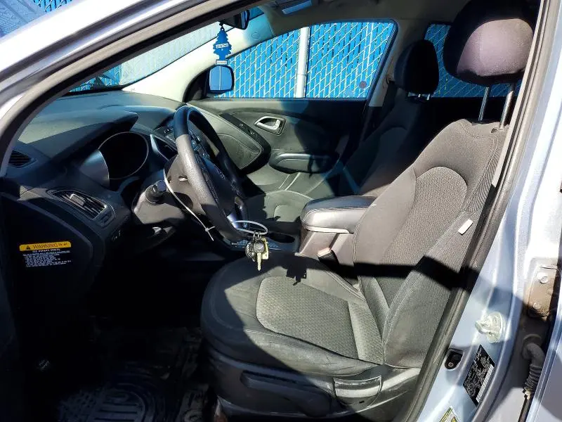 2011 HYUNDAI TUCSON GL  