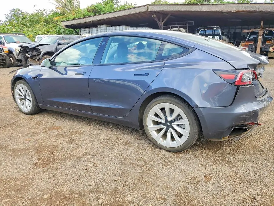 2022 TESLA MODEL 3   