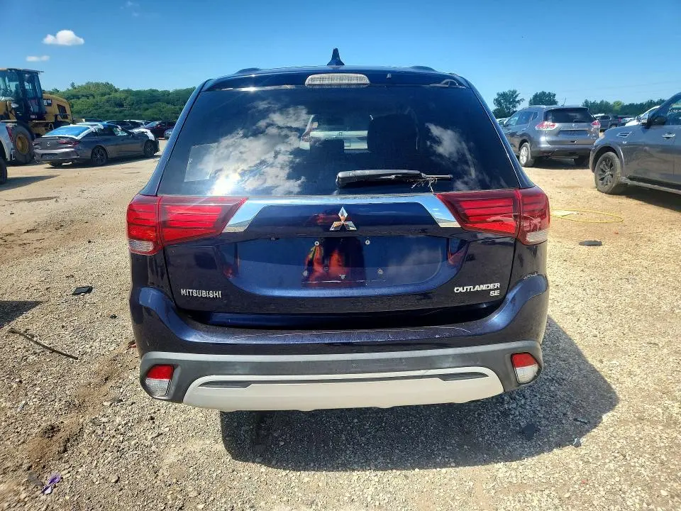 2019 MITSUBISHI OUTLANDER SE  