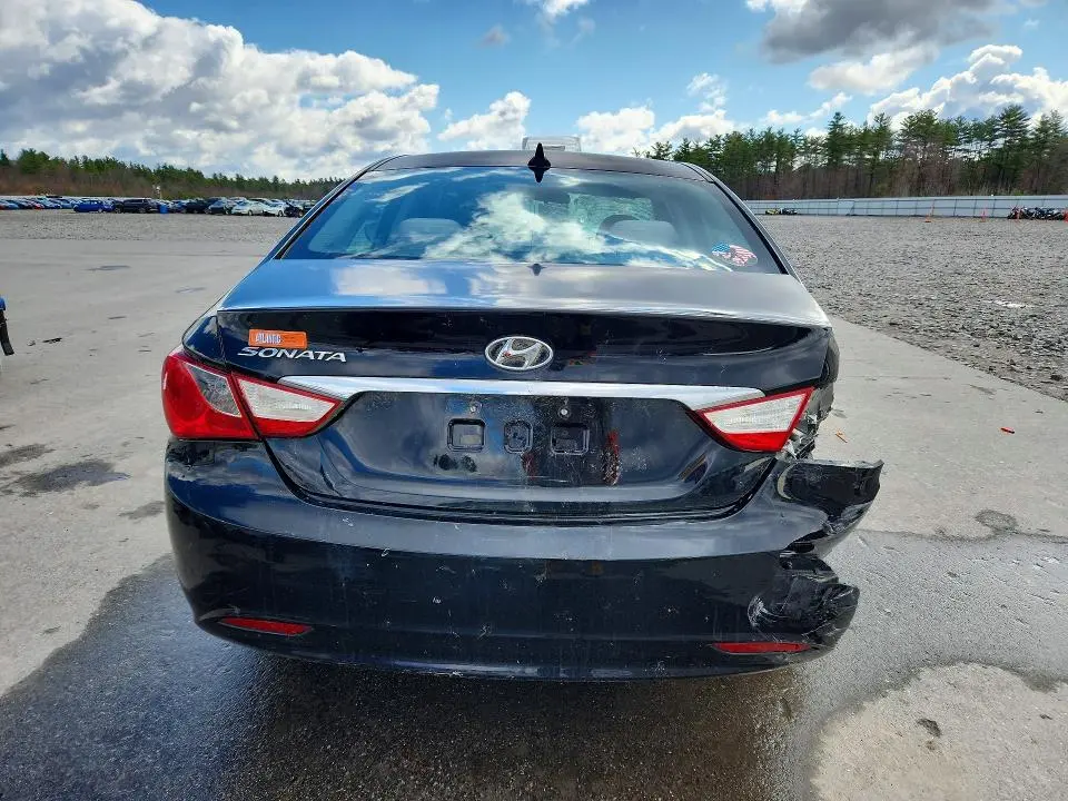 2011 HYUNDAI SONATA GLS  