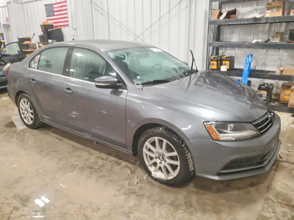 2017 VOLKSWAGEN JETTA SE  