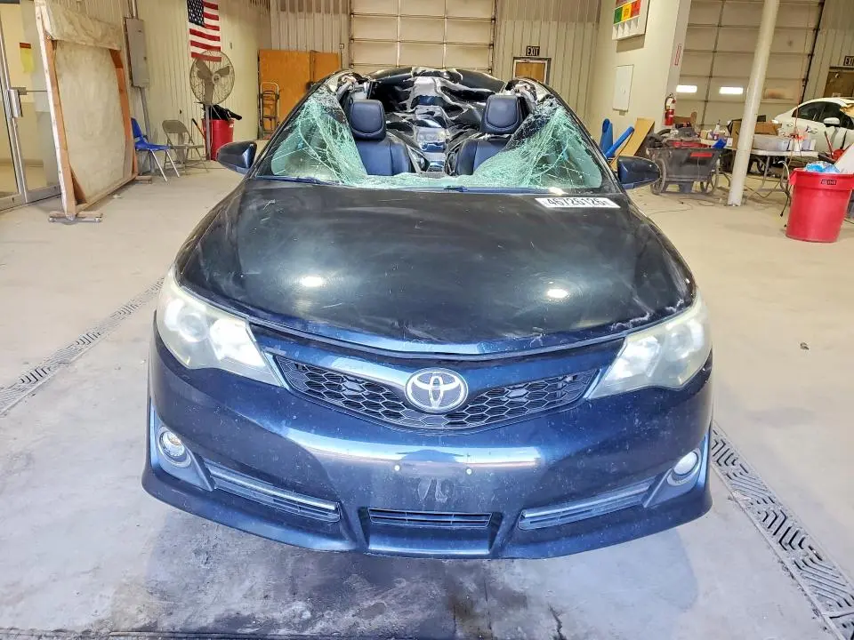 2012 TOYOTA CAMRY SE  