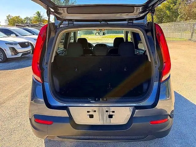 2020 KIA SOUL LX  