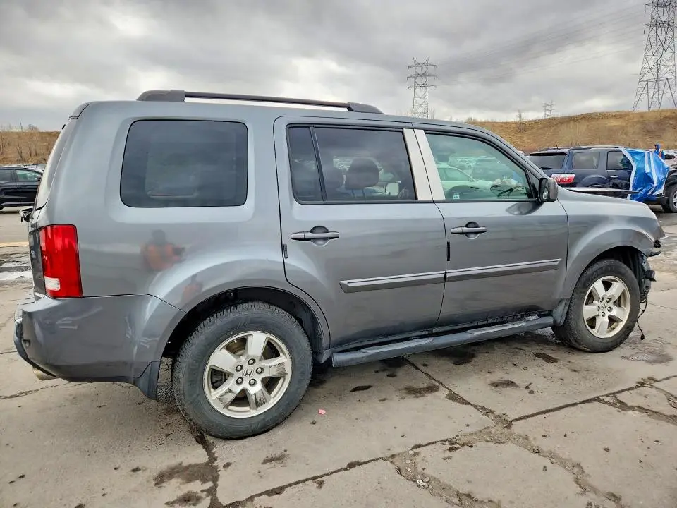 2011 HONDA PILOT EX  