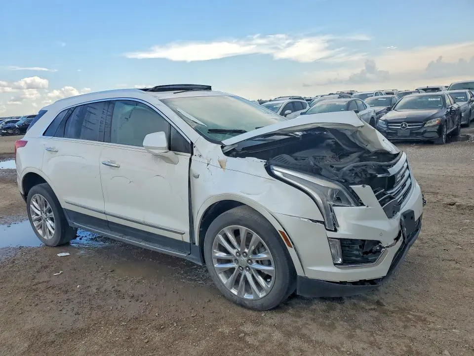 2019 CADILLAC XT5 LUXURY  