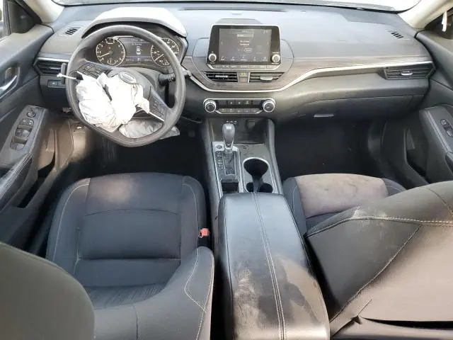 2024 NISSAN ALTIMA SV  