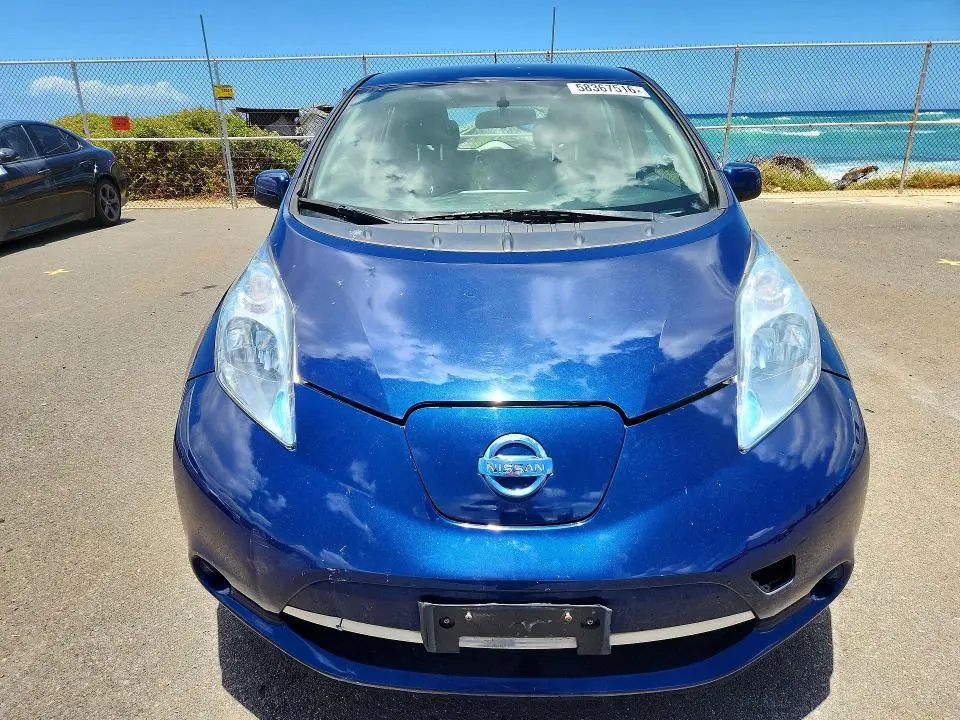 2017 NISSAN LEAF S  