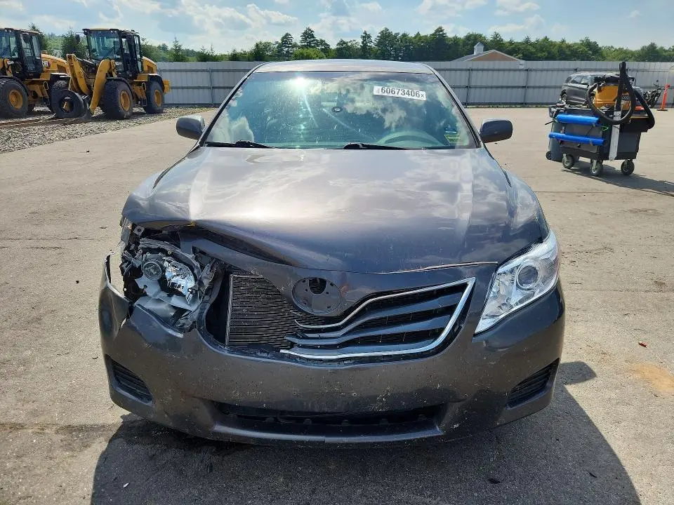 2011 TOYOTA CAMRY LE  