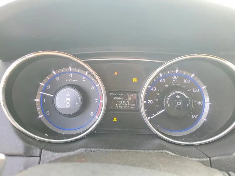 2012 HYUNDAI SONATA SE  