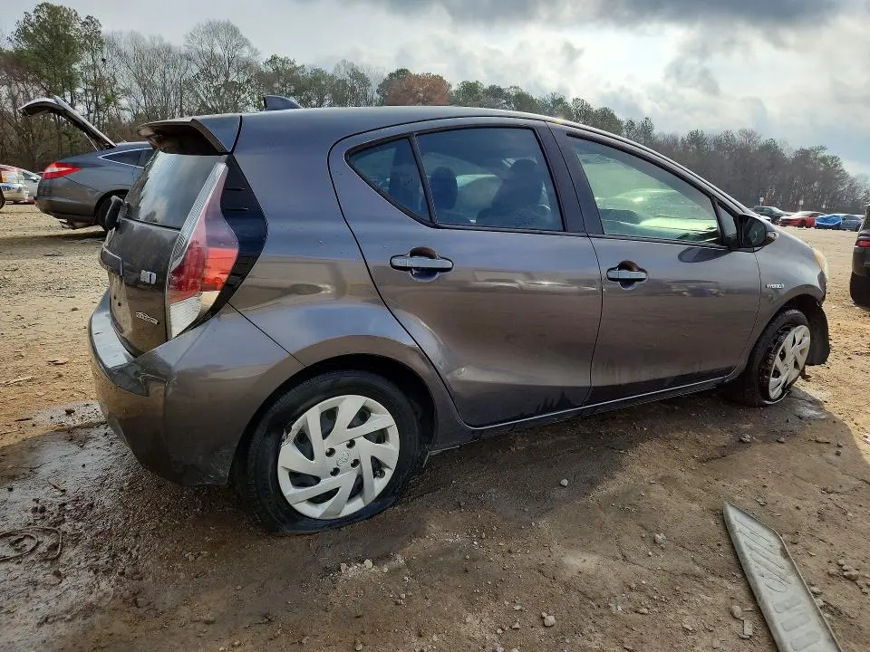 2015 TOYOTA PRIUS C TWO  