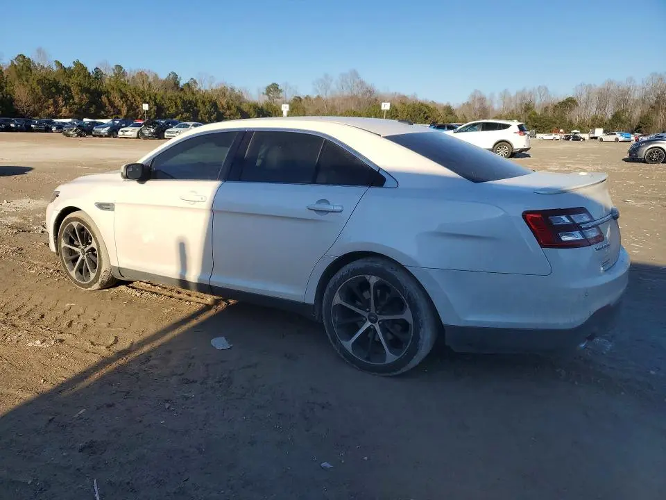 2015 FORD TAURUS SEL  