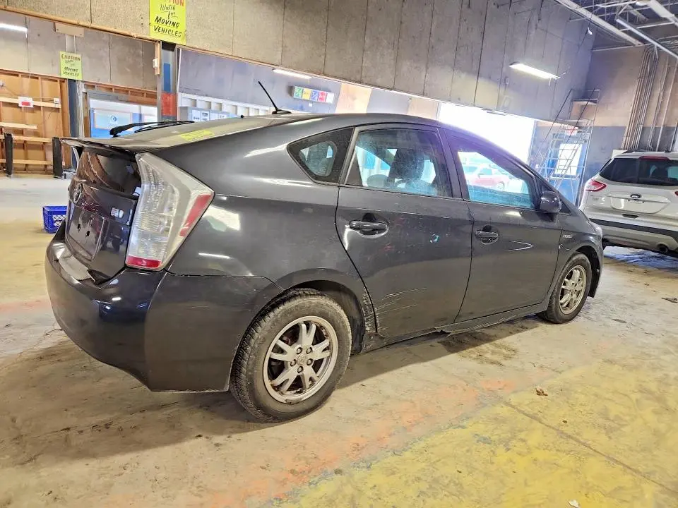 2011 TOYOTA PRIUS TWO  