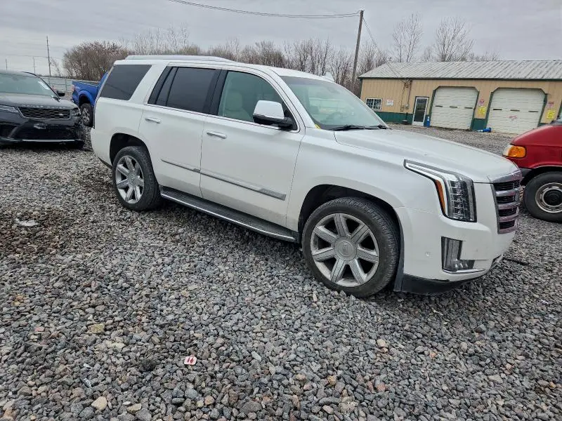 2018 CADILLAC ESCALADE LUXURY  