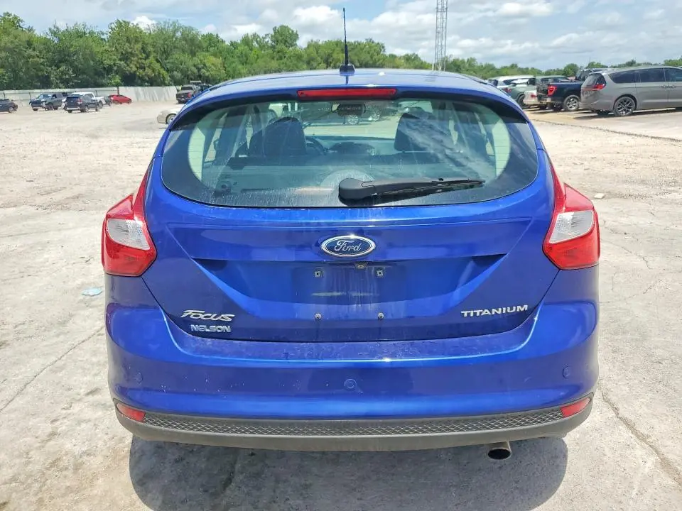 2012 FORD FOCUS TITANIUM  