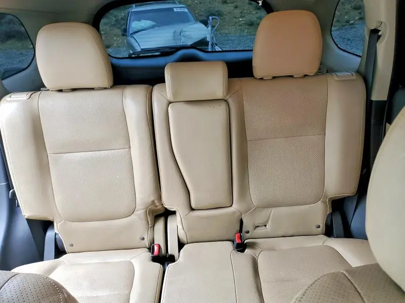 2016 MITSUBISHI OUTLANDER SE  