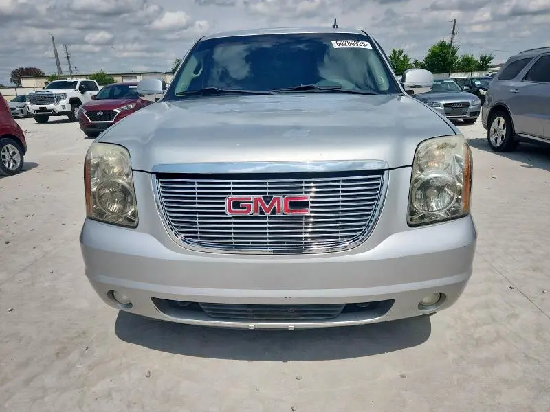 2011 GMC YUKON SLT