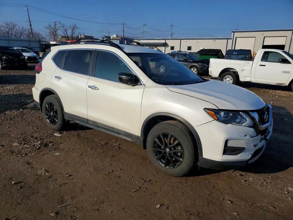 2017 NISSAN ROGUE SV  