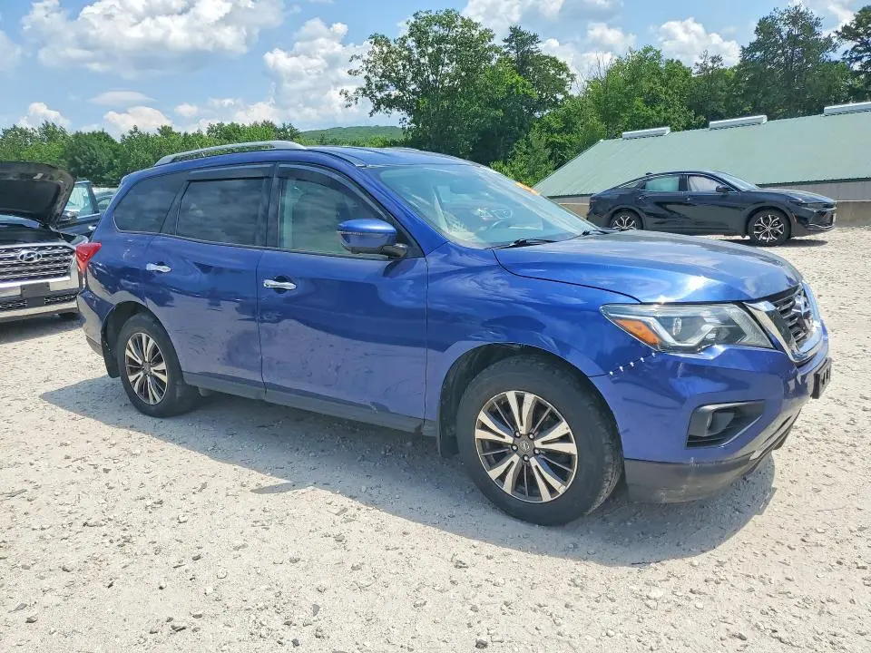 2018 NISSAN PATHFINDER SL  