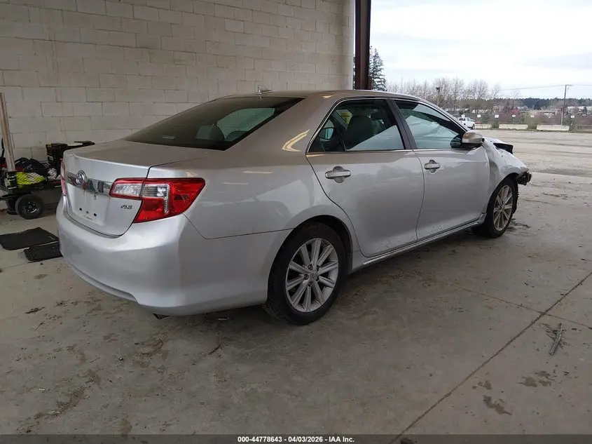 2012 TOYOTA CAMRY XLE